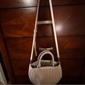 Stylish Cream Handbag with Braided Handle